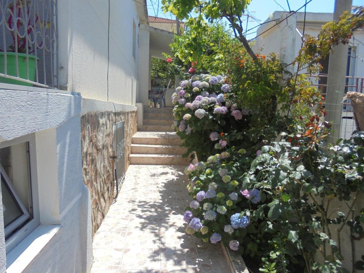 Zacaj Hotel Ksamil Buitenkant foto