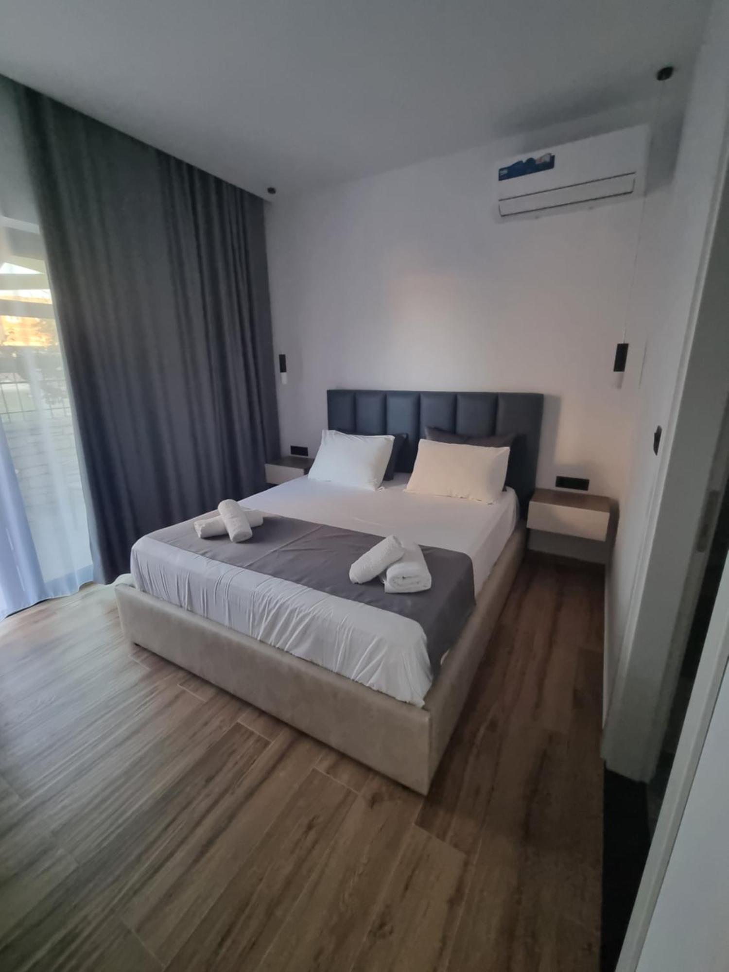 Zacaj Hotel Ksamil Buitenkant foto