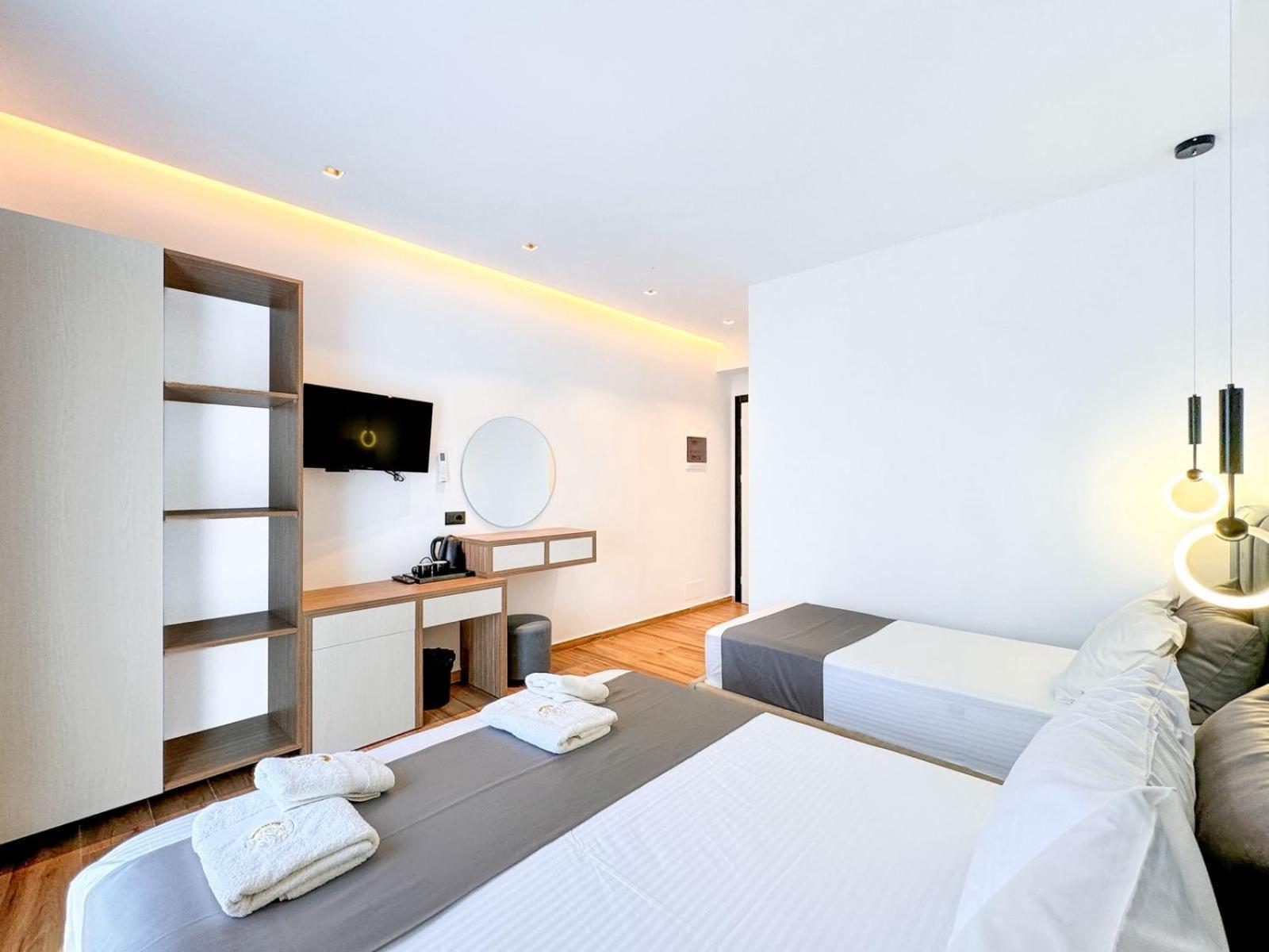 Zacaj Hotel Ksamil Buitenkant foto