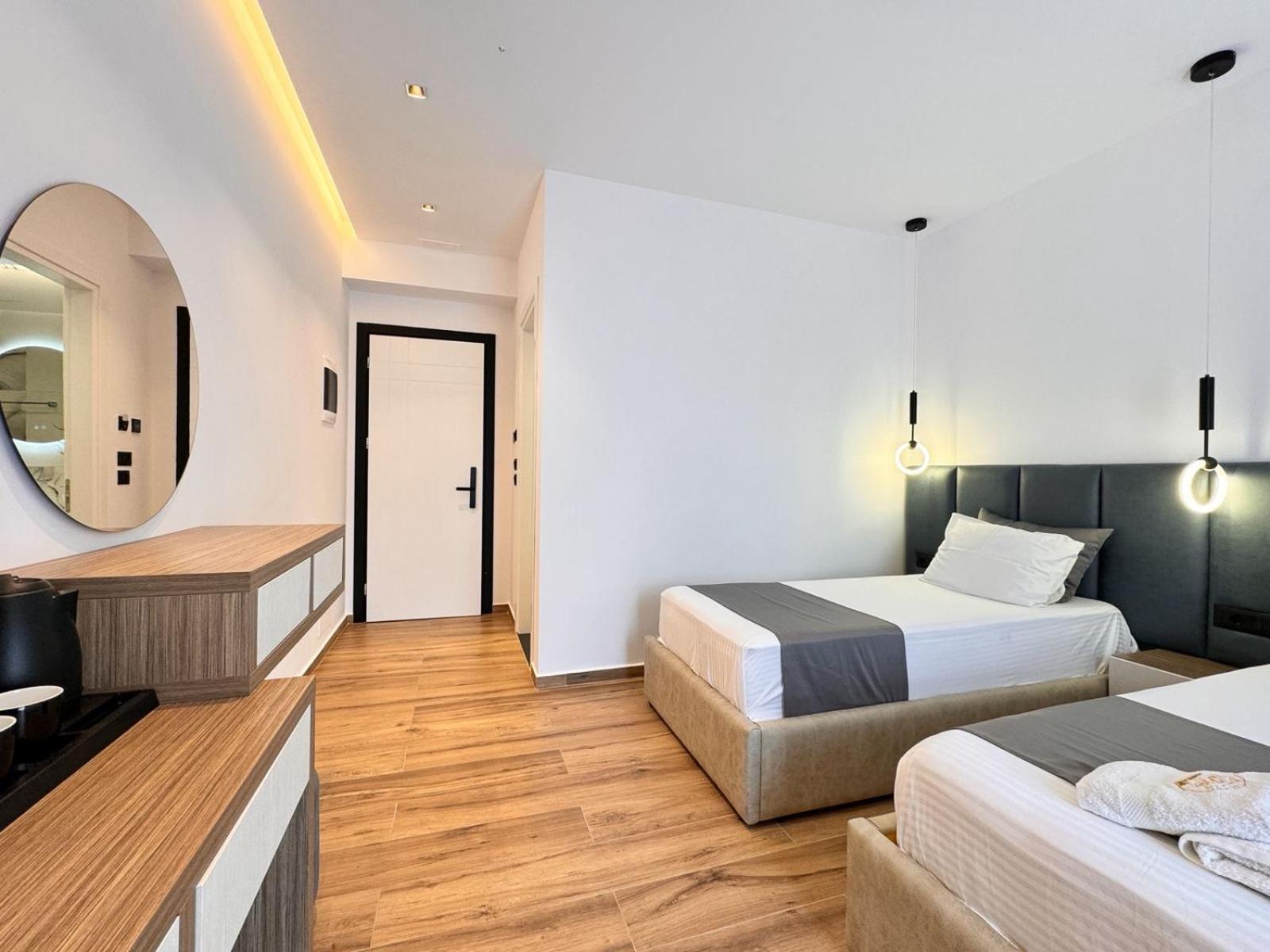 Zacaj Hotel Ksamil Buitenkant foto